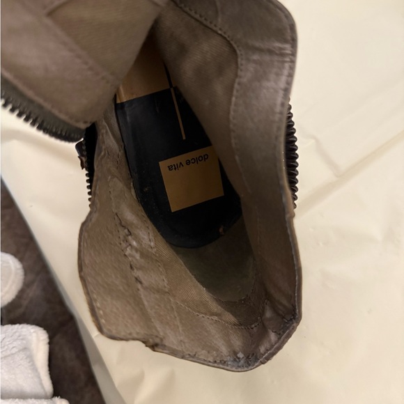 Dolce Vita Tan and Brown Ankle Boots with Chain Detail - Picture 12 of 12